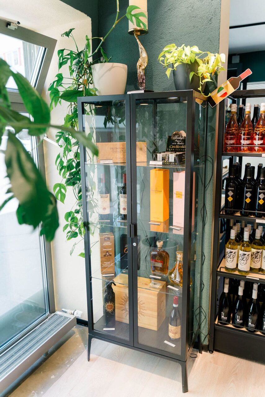 Italian specialities in the shop in Weiden